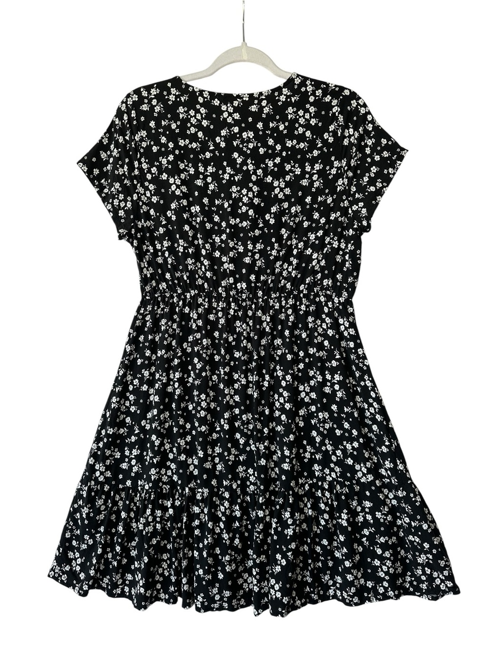 Passport Black Floral V-Neck Midi Dress - Picture 5 of 7